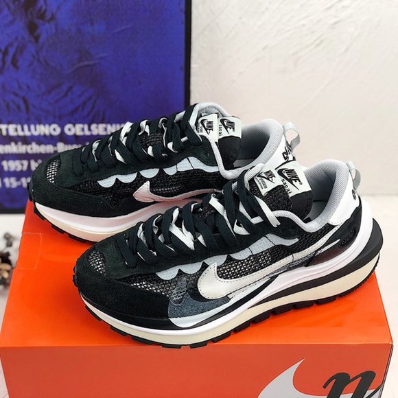 Nike Vaporwaffle Sacai Black White